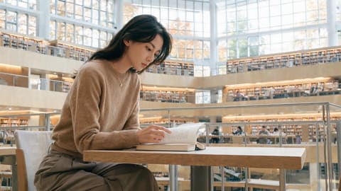 Shanghai's Libraries Are Free, Beautiful and Open to You (2026)
